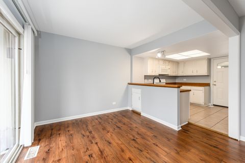 Tiny photo for 37 Briarwood Lane, Indian Head Park, IL 60525 (MLS # 12571746)