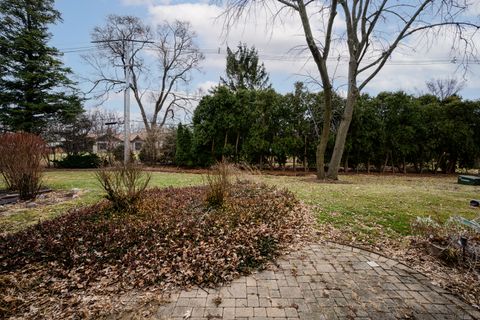 Tiny photo for 37 Briarwood Lane, Indian Head Park, IL 60525 (MLS # 12571746)