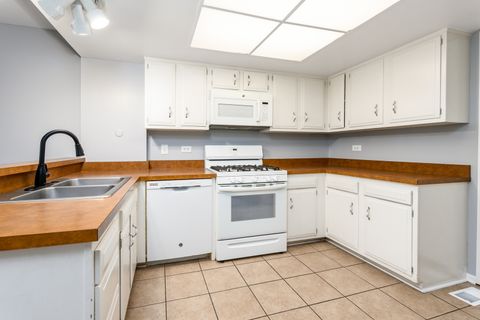 Tiny photo for 37 Briarwood Lane, Indian Head Park, IL 60525 (MLS # 12571746)