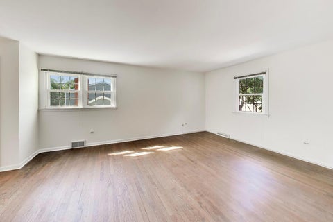 Tiny photo for 1535 N Haddow Avenue, Arlington Heights, IL 60004 (MLS # 12763399)