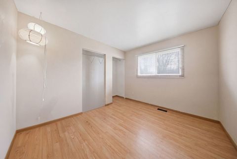 Tiny photo for 117 Virginia Court, Streamwood, IL 60107 (MLS # 12634624)