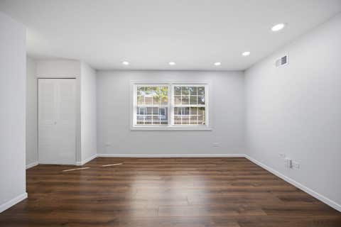 Tiny photo for 1323 Braver Court #1323, Wheeling, IL 60090 (MLS # 12713348)