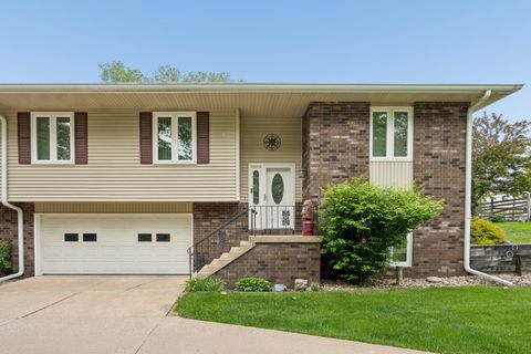 Photo of 870 47th Avenue #2, East Moline, IL 61244 (MLS # 12647168)