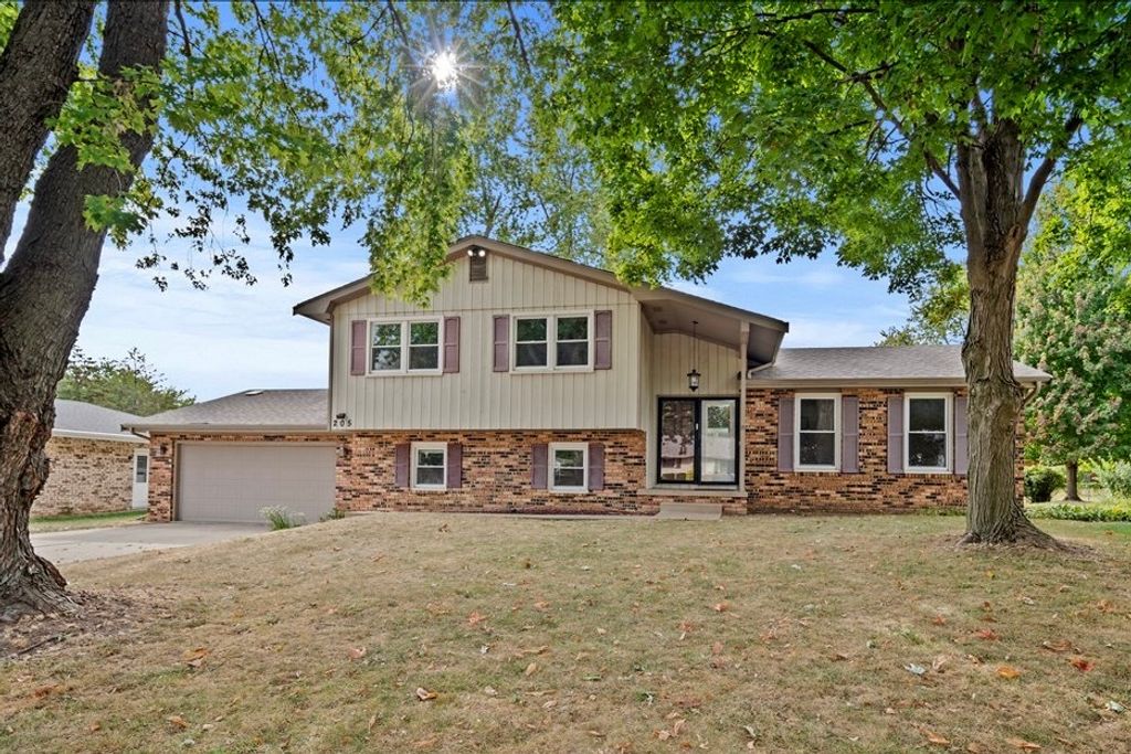 Photo for 205 Hammitt Drive, Normal, IL 61761 (MLS # 12485743)