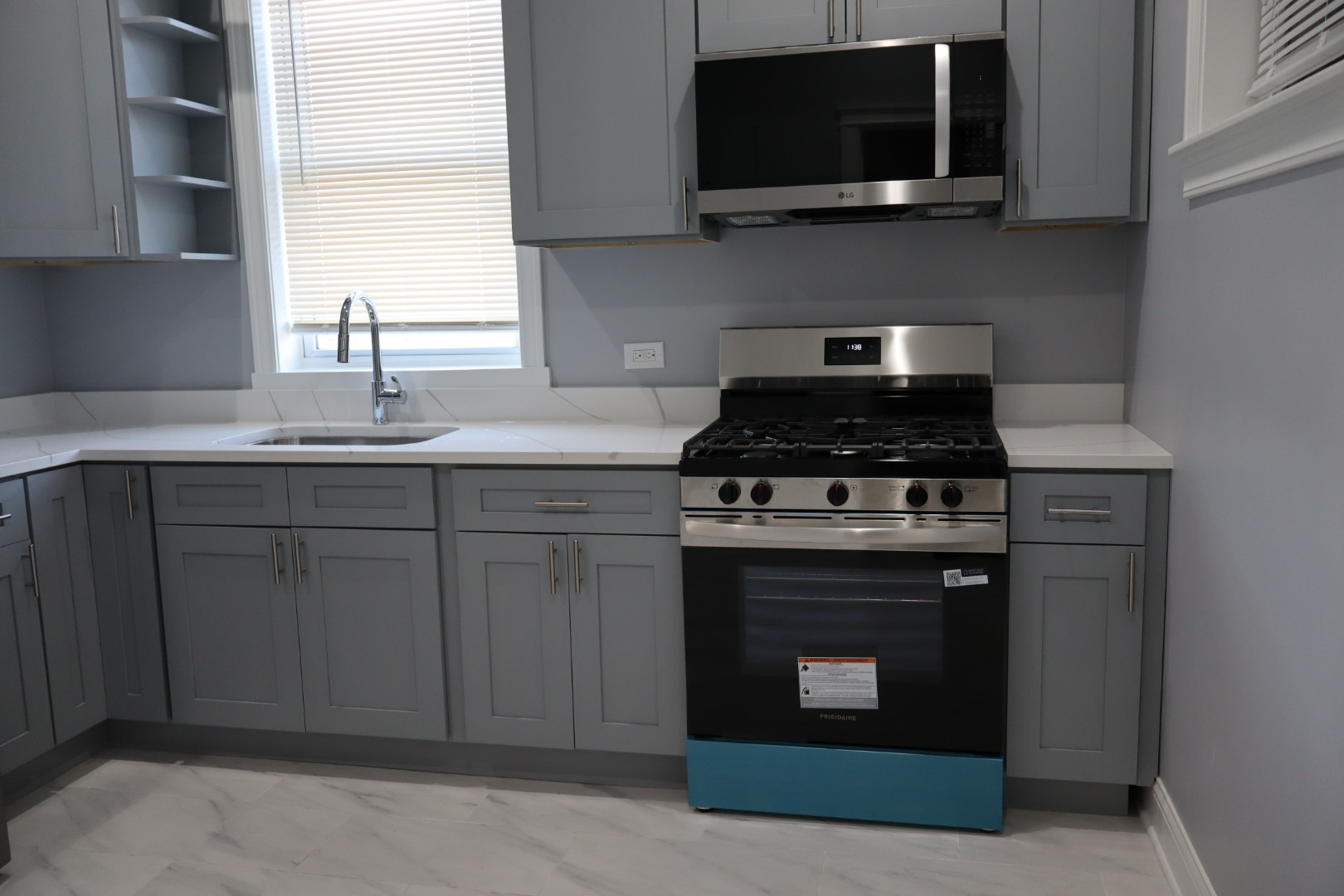 4120 W Gladys Avenue 2