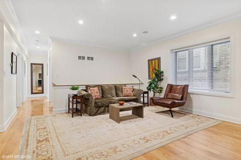 Tiny photo for 5121 S Kimbark Avenue #1E, Chicago, IL 60615 (MLS # 12533298)