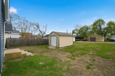 Tiny photo for 525 9th Avenue S, Clinton, IA 52372 (MLS # 12623896)