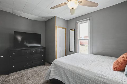 Tiny photo for 525 9th Avenue S, Clinton, IA 52372 (MLS # 12623896)