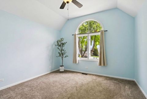 Tiny photo for 17723 W Dawn Court, Gurnee, IL 60031 (MLS # 12624791)