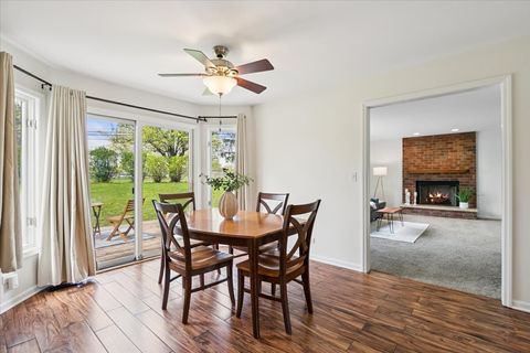 Tiny photo for 17723 W Dawn Court, Gurnee, IL 60031 (MLS # 12624791)