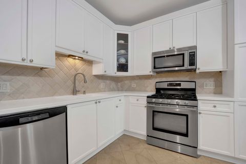 Tiny photo for 145 S York Street #322, Elmhurst, IL 60126 (MLS # 12515500)