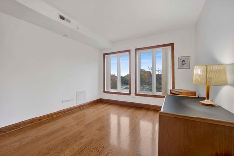 Tiny photo for 145 S York Street #322, Elmhurst, IL 60126 (MLS # 12515500)