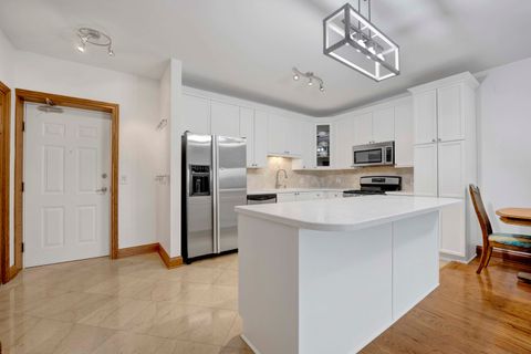 Tiny photo for 145 S York Street #322, Elmhurst, IL 60126 (MLS # 12515500)