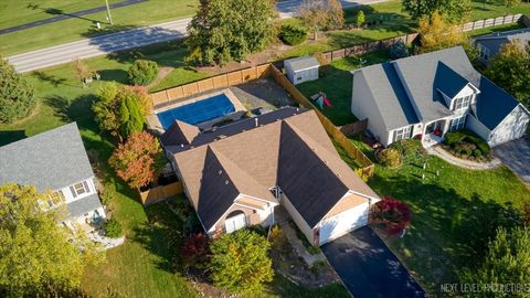 Tiny photo for 616 Briarwood Lane, Oswego, IL 60543 (MLS # 12503996)