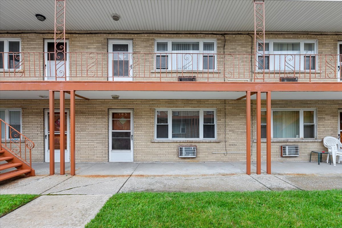 6256 W 64th Place 104