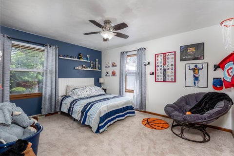 Tiny photo for 15 Oaklane Drive, Ottawa, IL 61350 (MLS # 12664287)