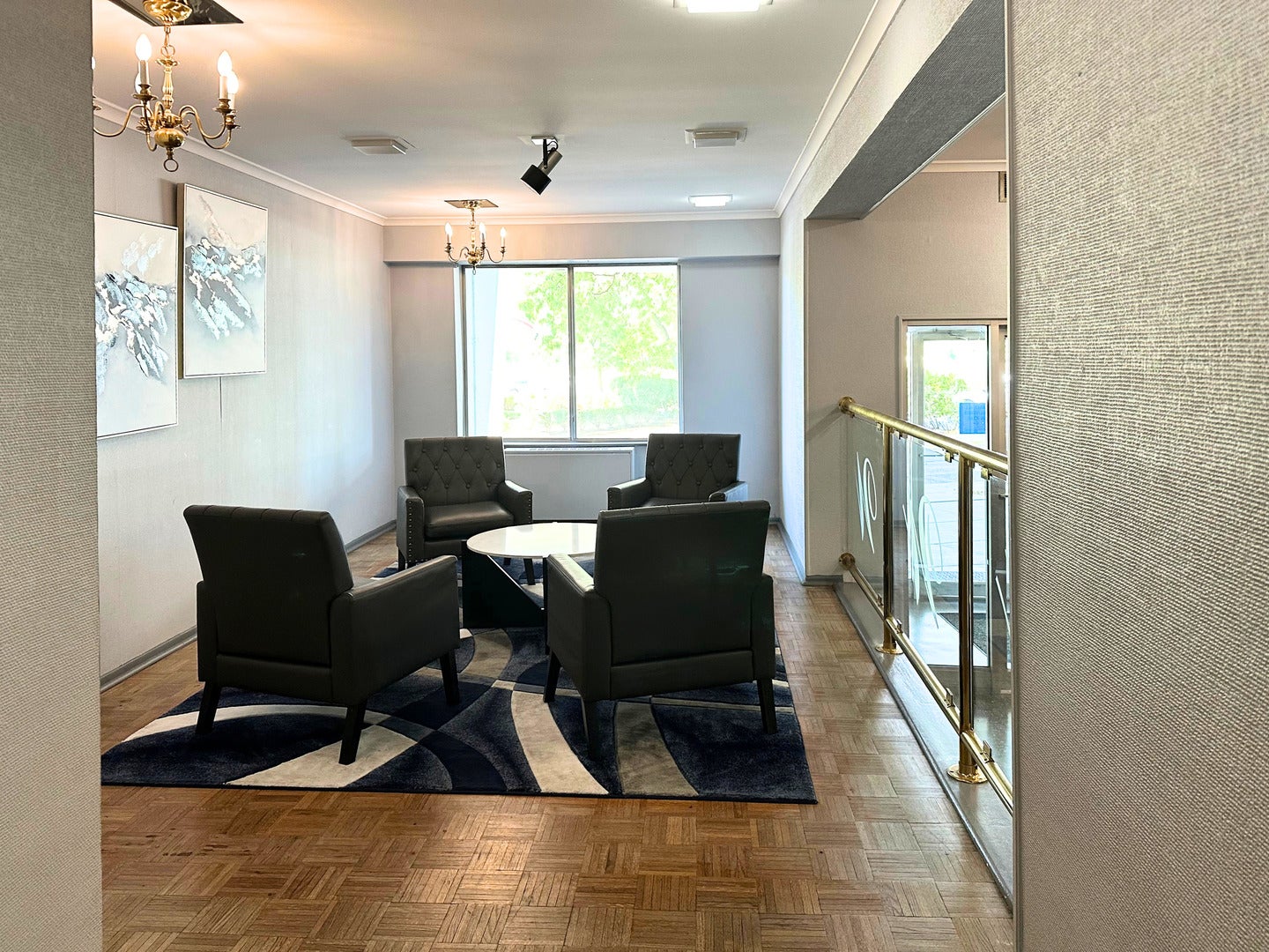 7141 N Kedzie Avenue 913
