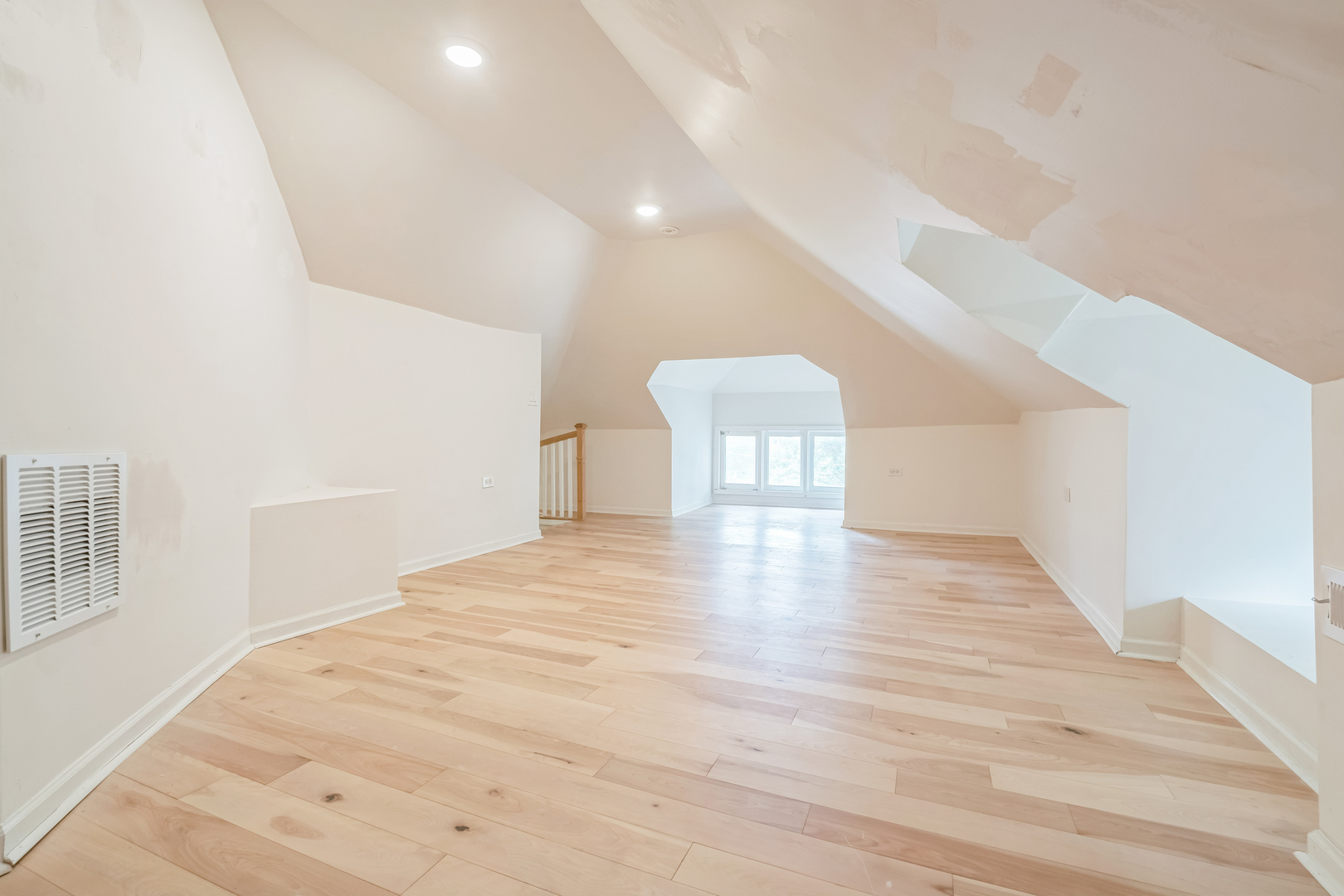 913 Sunset Court