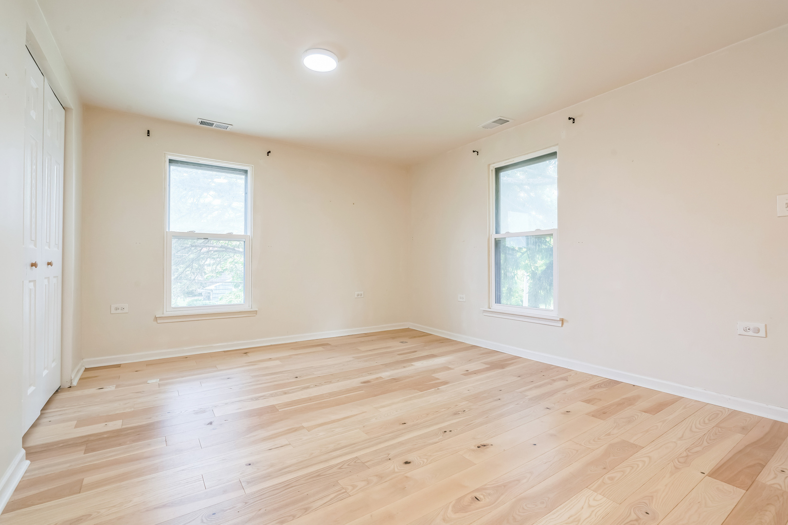 913 Sunset Court