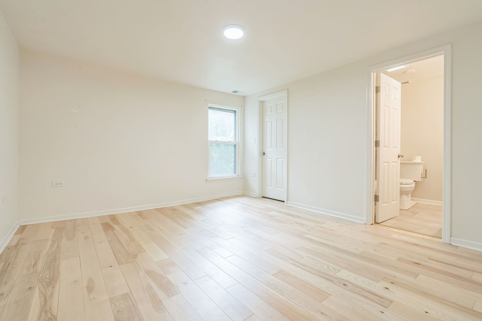 913 Sunset Court