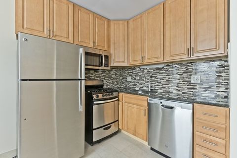 Tiny photo for 1824 N Lincoln Park West #201, Chicago, IL 60614 (MLS # 12524169)