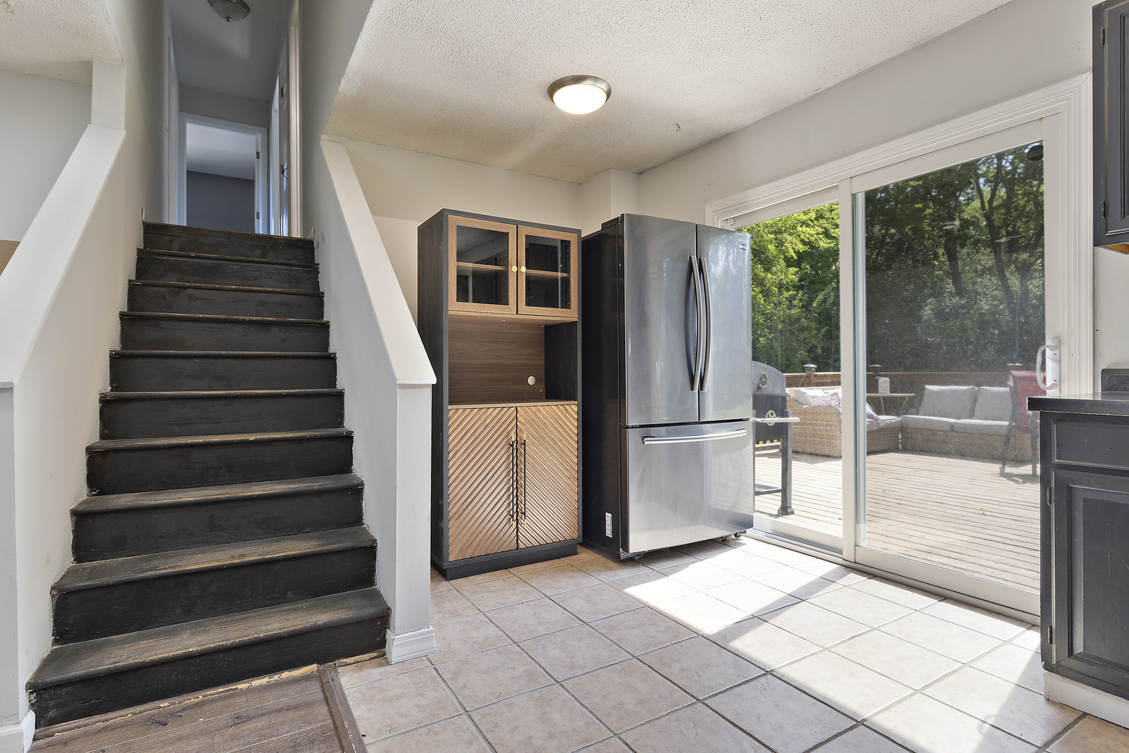 Properties 3 3020 Bavarian Lane