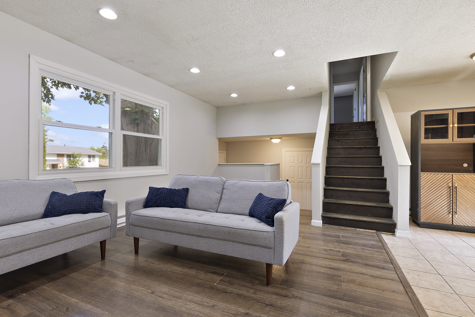 Properties 1 3020 Bavarian Lane