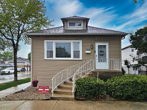 Photo of 947 Hannah Avenue, Forest Park, IL 60130 (MLS # 12628717)