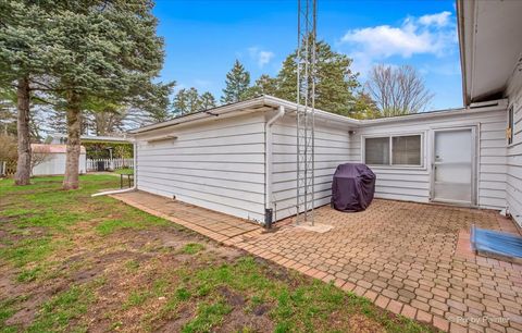 Tiny photo for 1100 W Highland Avenue, Elgin, IL 60123 (MLS # 12618979)