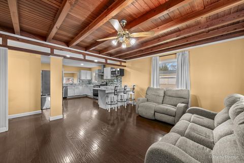 Tiny photo for 1100 W Highland Avenue, Elgin, IL 60123 (MLS # 12618979)