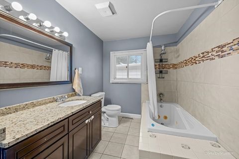 Tiny photo for 1100 W Highland Avenue, Elgin, IL 60123 (MLS # 12618979)