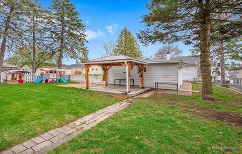 Tiny photo for 1100 W Highland Avenue, Elgin, IL 60123 (MLS # 12618979)