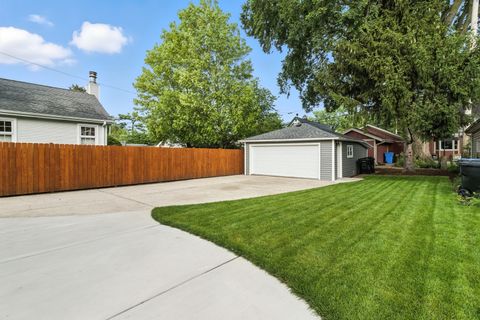 Tiny photo for 6233 N Sayre Avenue, Chicago, IL 60631 (MLS # 12574661)