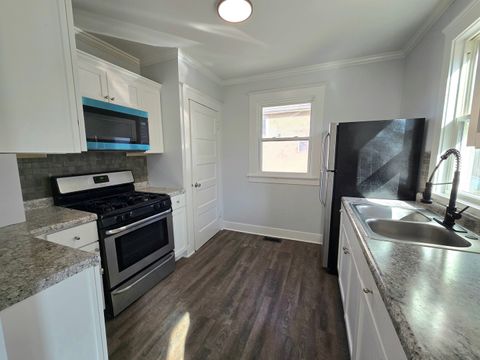 Tiny photo for 328 Rosewood Avenue, Aurora, IL 60505 (MLS # 12516619)