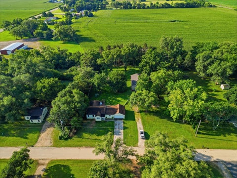 Tiny photo for 10464 Two Mile Road, Thomson, IL 61285 (MLS # 12737040)