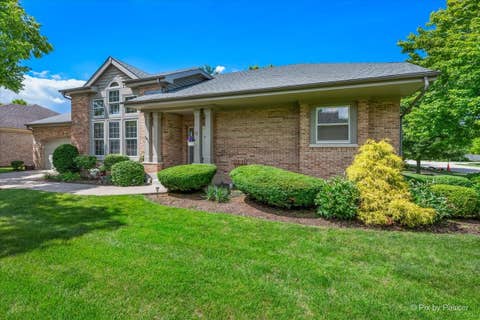 Tiny photo for 303 Torrington Drive, Bloomingdale, IL 60108 (MLS # 12684142)