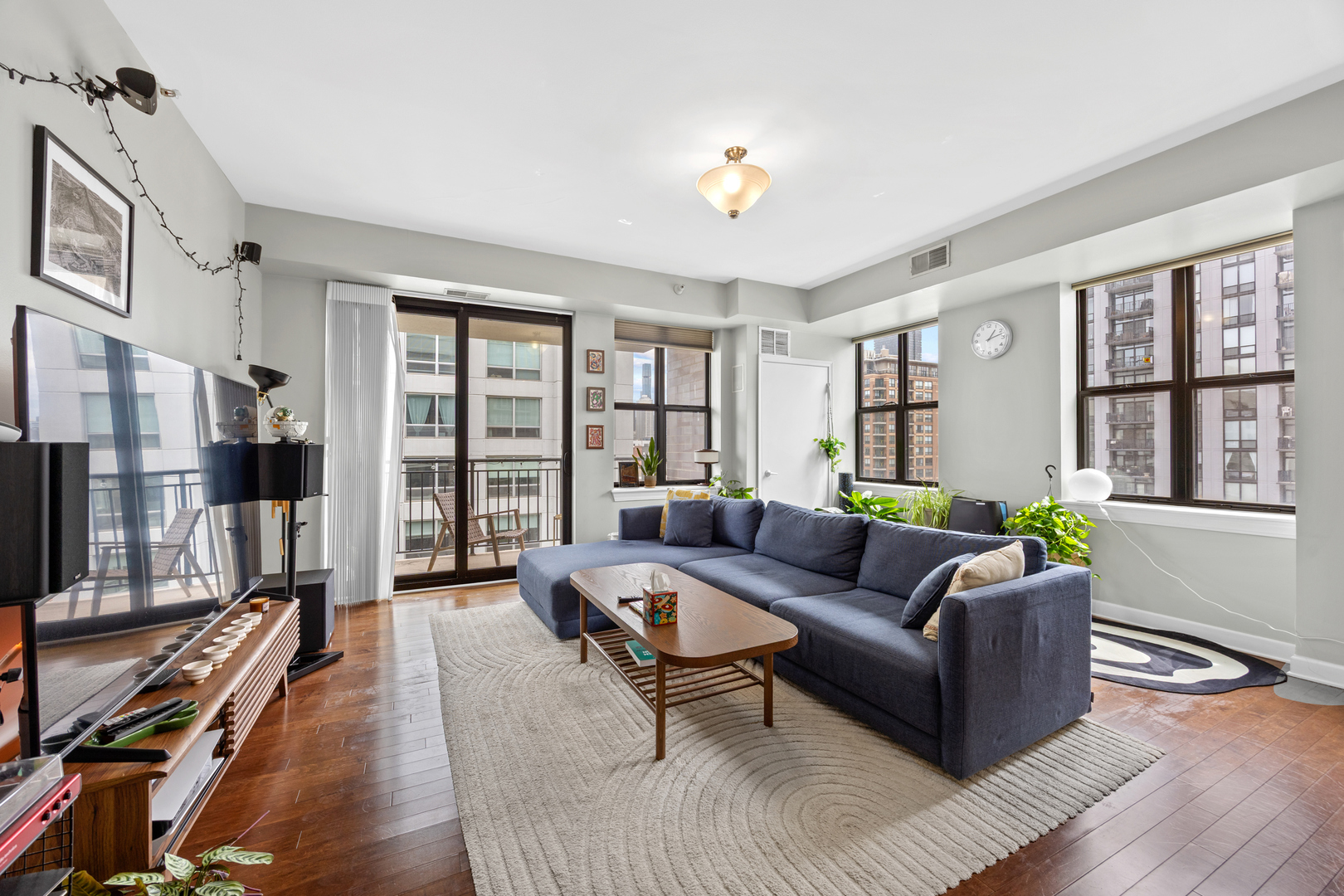 451 W HURON Street 1308