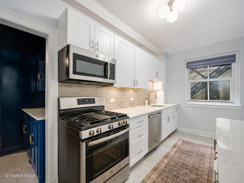 Tiny photo for 3530 N Lake Shore Drive #11B, Chicago, IL 60657 (MLS # 12520717)