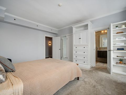 Tiny photo for 3530 N Lake Shore Drive #11B, Chicago, IL 60657 (MLS # 12520717)