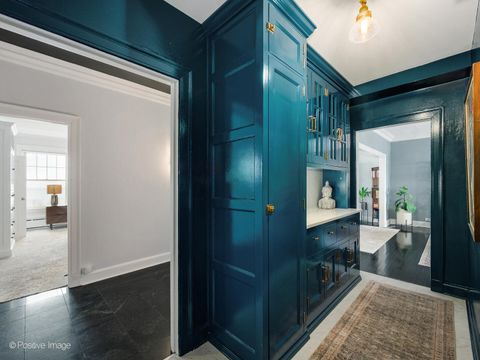 Tiny photo for 3530 N Lake Shore Drive #11B, Chicago, IL 60657 (MLS # 12520717)