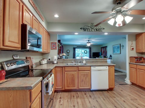 Tiny photo for 931 N 64th Street, Quincy, IL 62305 (MLS # 100539023)