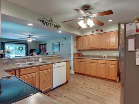 Tiny photo for 931 N 64th Street, Quincy, IL 62305 (MLS # 100539023)