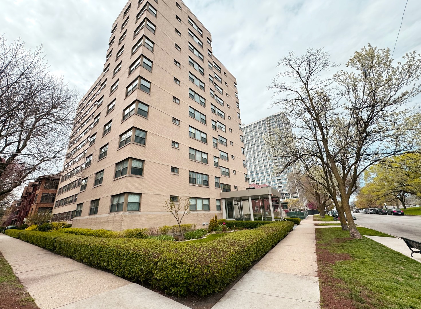 4200 N Marine Drive 603