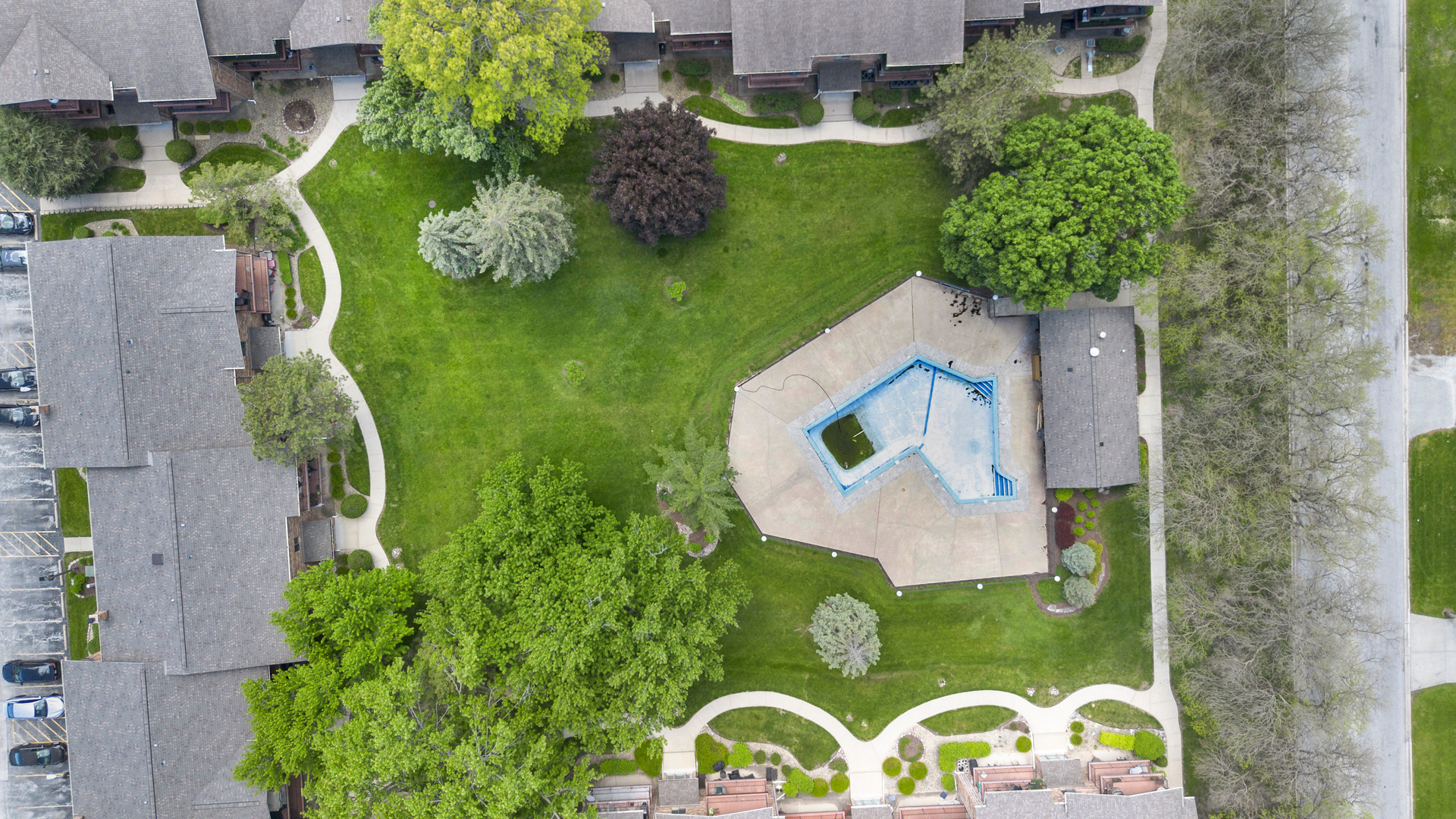 5343 Waterbury Court 2403