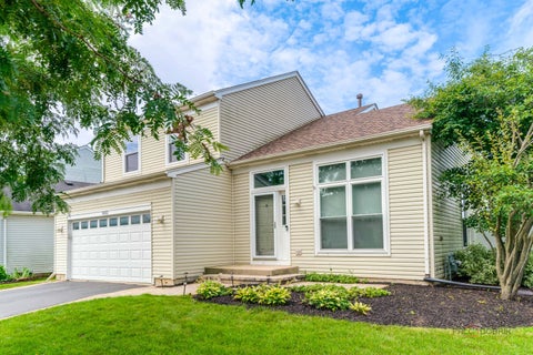 Photo of 34260 N Goldenrod Road, Round Lake, IL 60073 (MLS # 12735716)