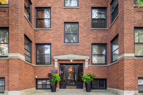 1319 W Ardmore Avenue 2E Chicago IL 60660