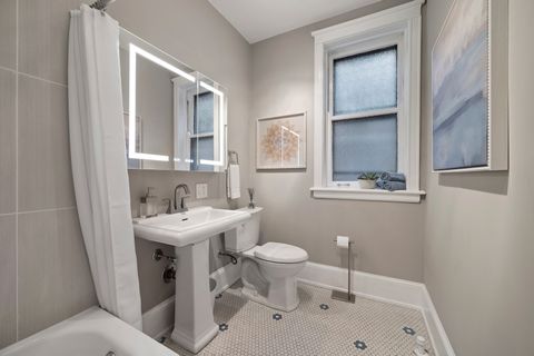 Tiny photo for 1319 W Ardmore Avenue #2E, Chicago, IL 60660 (MLS # 12472362)