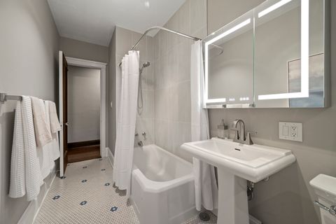 Tiny photo for 1319 W Ardmore Avenue #2E, Chicago, IL 60660 (MLS # 12472362)