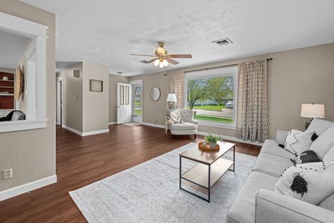 Tiny photo for 1104 3rd Street, Dewitt, IA 52742 (MLS # 12626352)