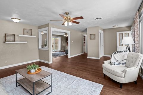 Tiny photo for 1104 3rd Street, Dewitt, IA 52742 (MLS # 12626352)